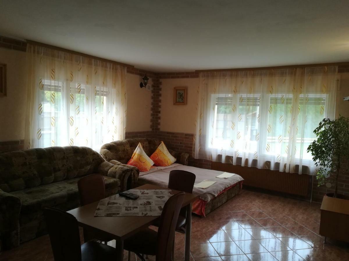 Pensiunea Colt Alb Băile Homorod المظهر الخارجي الصورة